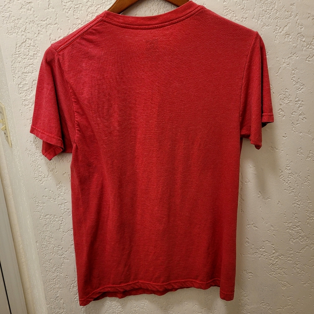 DC Tee - Picture 4 of 4